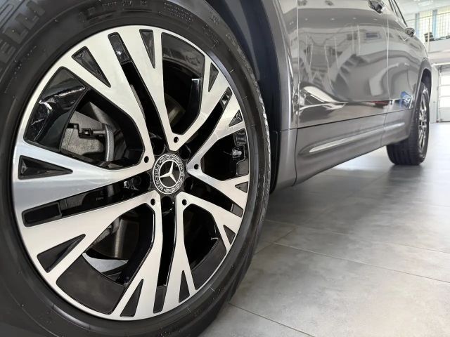 Mercedes-Benz GLB 250 4MATIC Premium