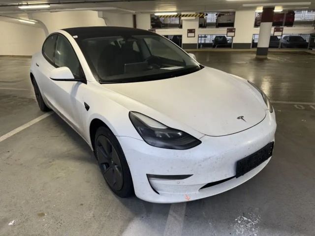 Tesla Model 3 AWD Long Range