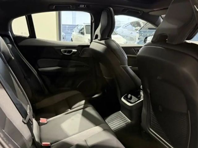 Volvo S60 AWD Dark Recharge Ultimate