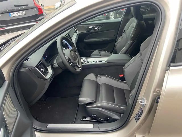 Volvo V60 Cross Country AWD Ultimate