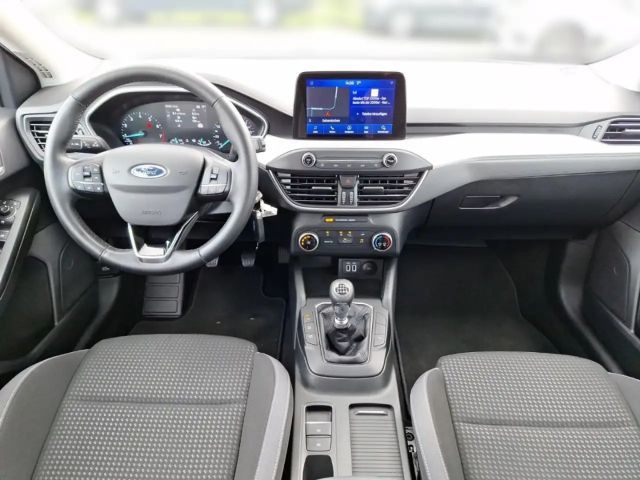 Ford Focus Cool & Connect Wagon