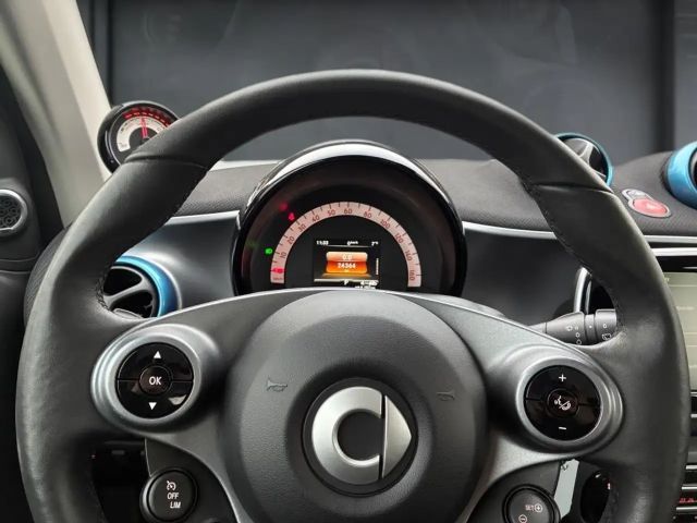 Smart EQ fortwo JBL