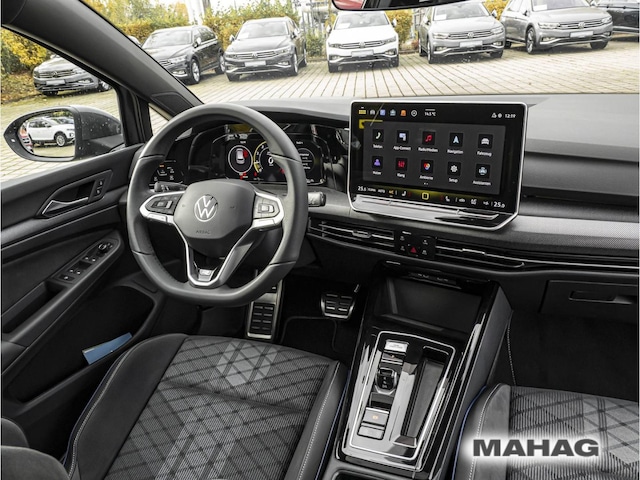 Volkswagen Golf 1.5 eTSI DSG Golf VIII R-Line