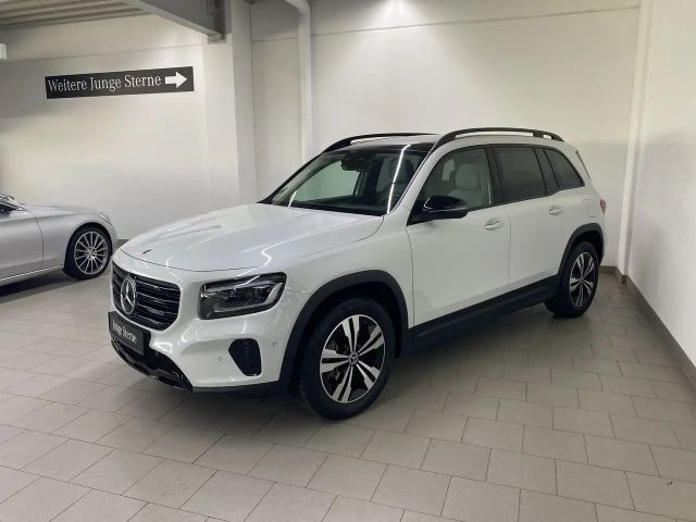 Mercedes-Benz GLB 220 PRO+NIGHT+DISTR+PANO+AHK+LED+NAVI+KAMERA