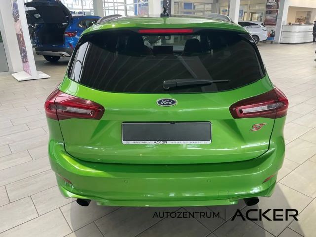 Ford Focus ST Line Wagon