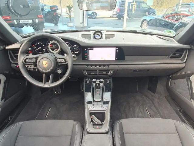 Porsche 911 4 Cabrio Carrera GTS