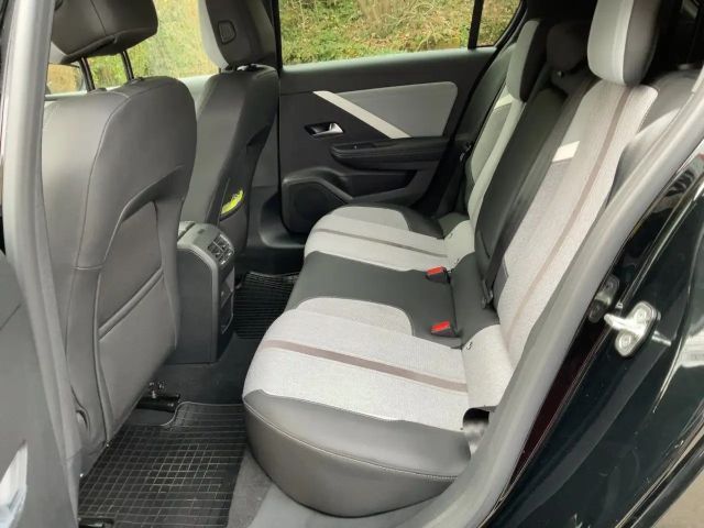 Opel Astra 1.2 Turbo Elegance Turbo