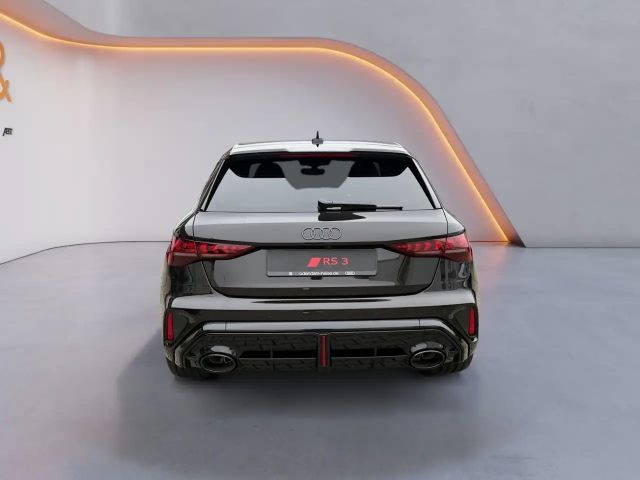 Audi RS3 S-Tronic Sedan Sportback
