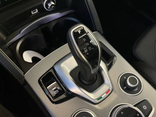 Alfa Romeo Stelvio JTDm Q4 Veloce