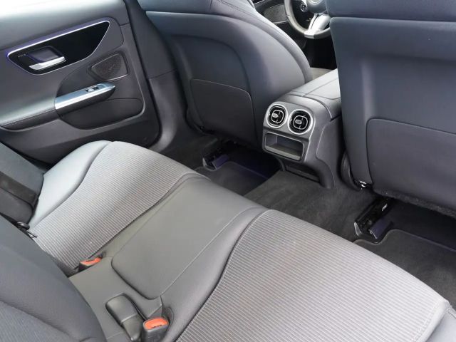 Mercedes-Benz C 200 AVANTGARDE C 200 d Estate