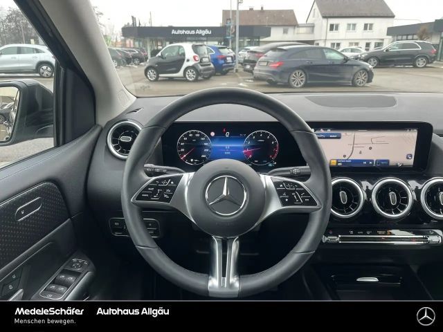 Mercedes-Benz B 180 Progressive