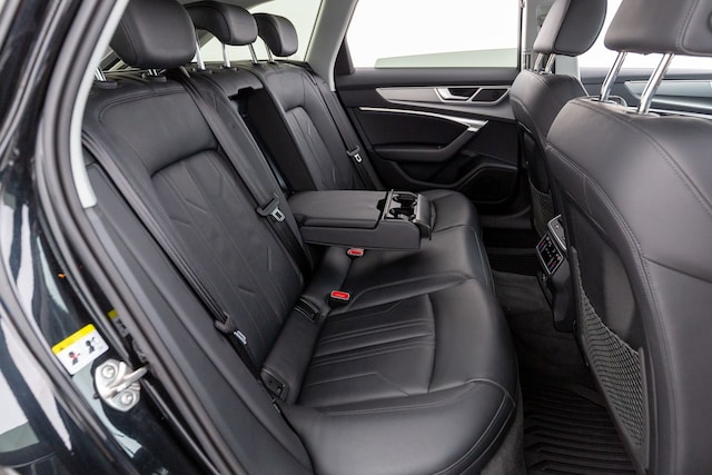 Audi A6 55 TFSI Avant Quattro S-Tronic Sport