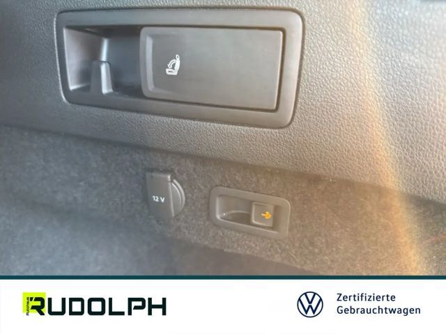 Volkswagen Passat 1.5 TSI Business DSG Variant