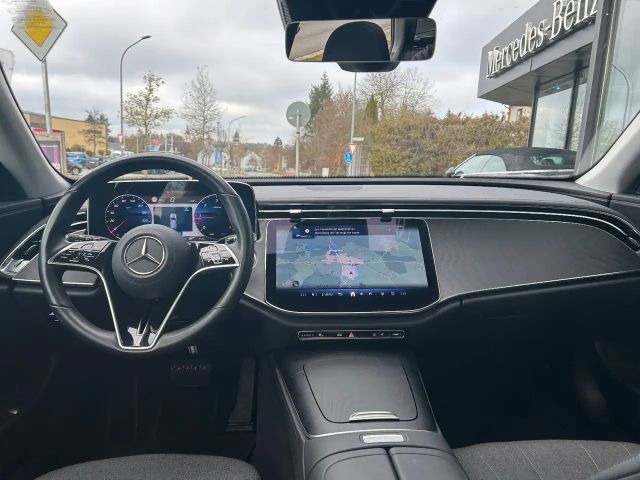 Mercedes-Benz E 220 E 220 d Estate