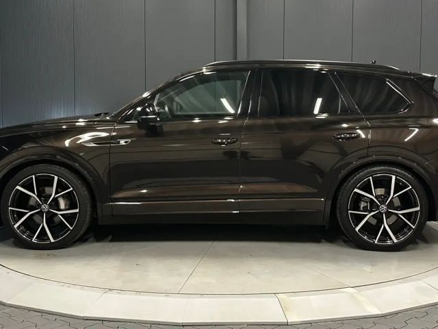 Volkswagen Touareg 4Motion R-Line Style