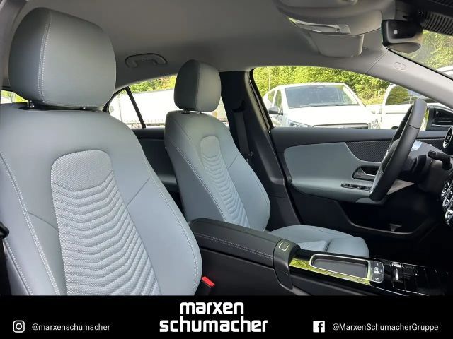 Mercedes-Benz A 220 4MATIC Progressive