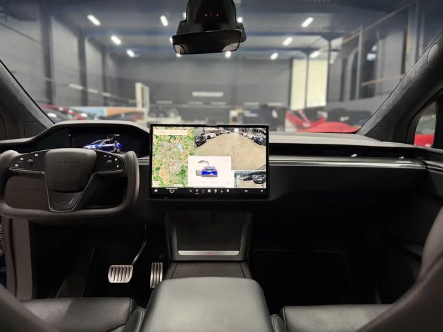 Tesla Model X Plaid