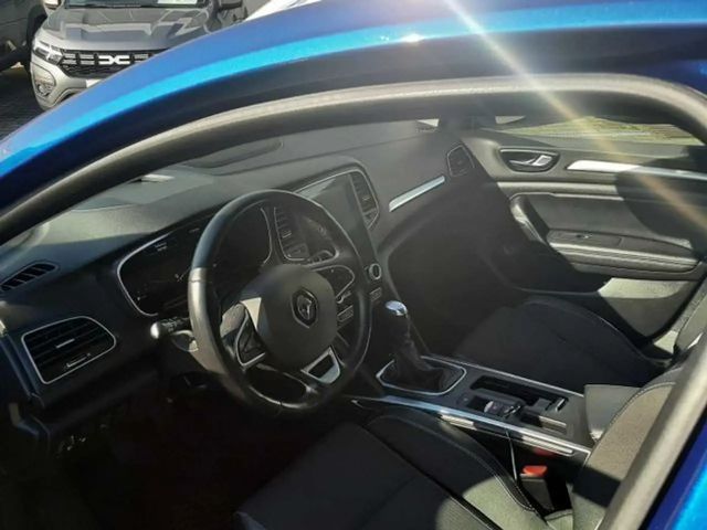 Renault Megane Intens TCe 140