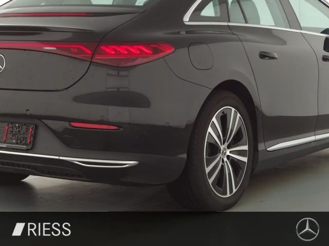 Mercedes-Benz EQE 300 Electric Art Sedan
