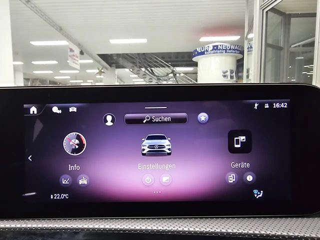 Mercedes-Benz CLA 180 AMG Line