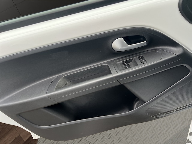 Volkswagen up! Move Move up!