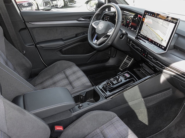 Volkswagen Golf 1.5 eTSI DSG eHybrid