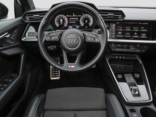 Audi A3 35 TFSI S-Line S-Tronic Sedan