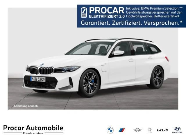 BMW 330 330e M-Sport Touring xDrive