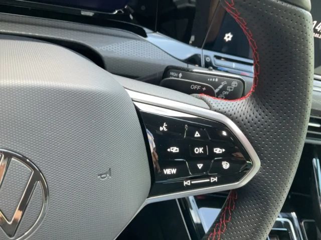 Volkswagen Golf 2.0 TSI Golf VIII