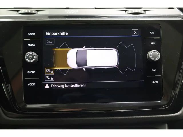 Volkswagen Touran 1.5 TSI DSG R-Line