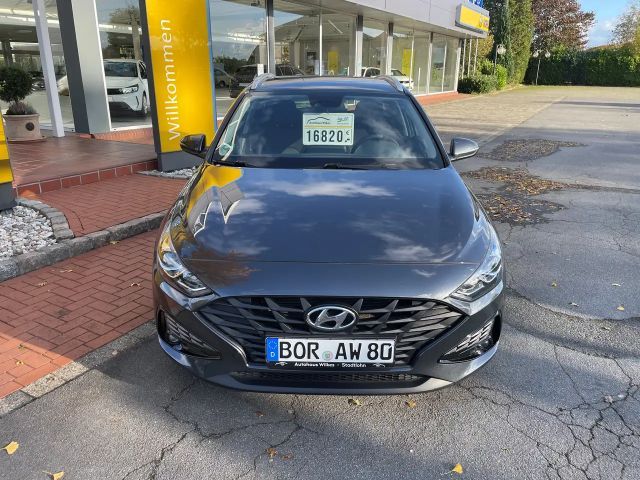 Hyundai i30 i30 Kombi *Multimediaradio; viel Platz*