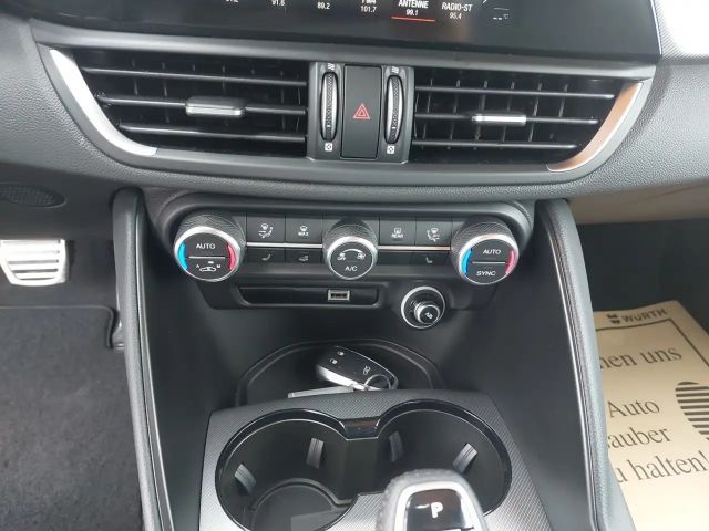 Alfa Romeo Giulia AWD