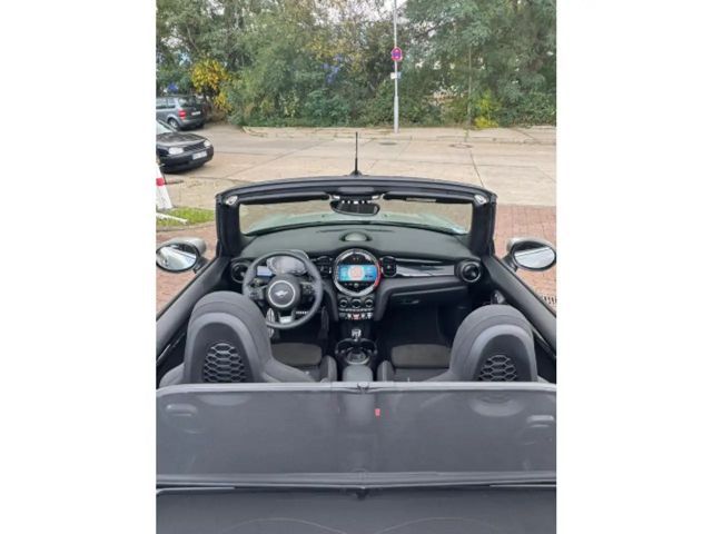 MINI Cooper S Cabrio JCW Trim