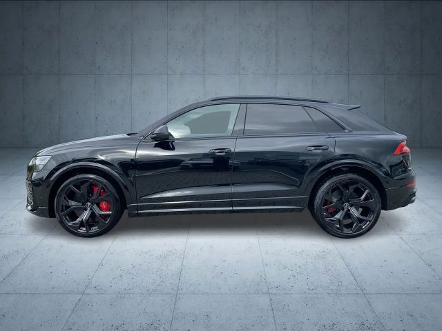 Audi RS Q8 SUV tiptr. PANO Stdhzg Vmax305 HUD 23´