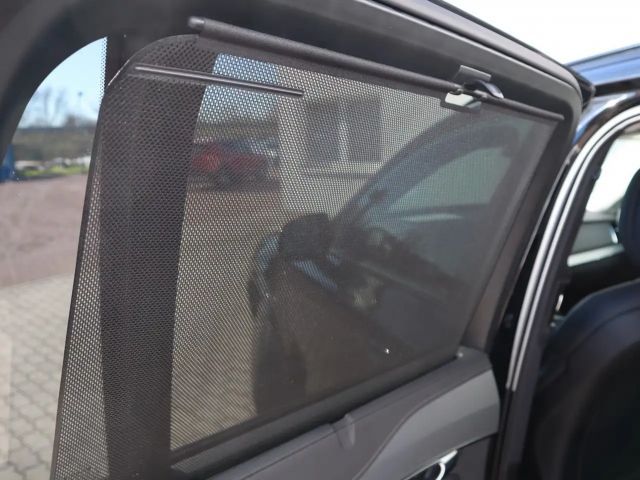 Volvo XC90 AWD Dark Plus T8