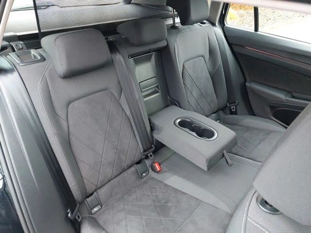 Volkswagen Golf DSG Golf VIII Style Variant