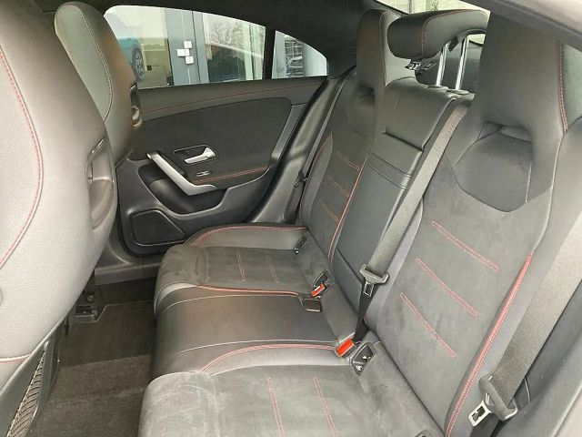 Mercedes-Benz CLA 200 AMG Line CLA 200 d Coupé
