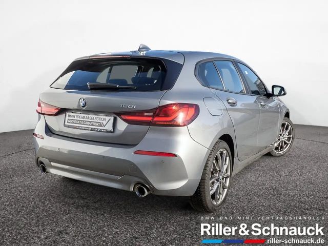 BMW 120 120i Sedan