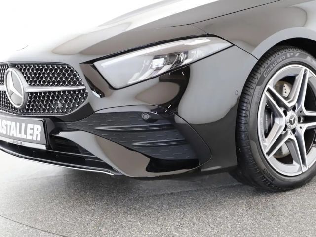 Mercedes-Benz A 250 4MATIC AMG Line