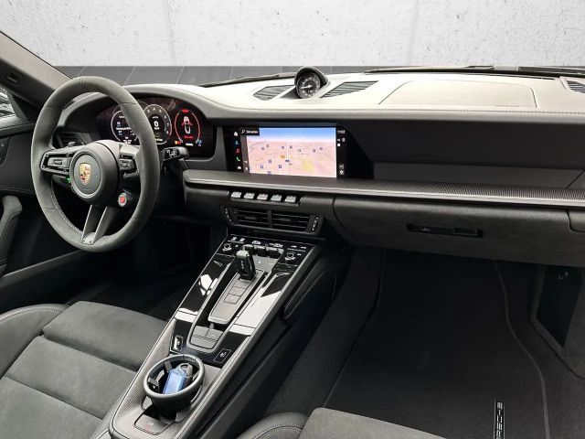 Porsche 992 4 Cabrio GTS Targa