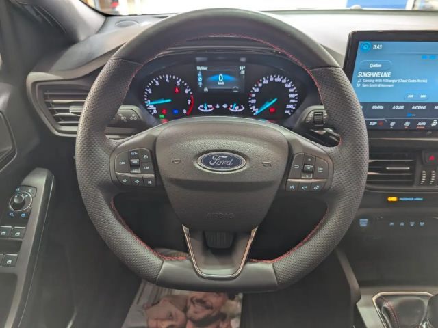 Ford Focus EcoBoost ST Line Wagon