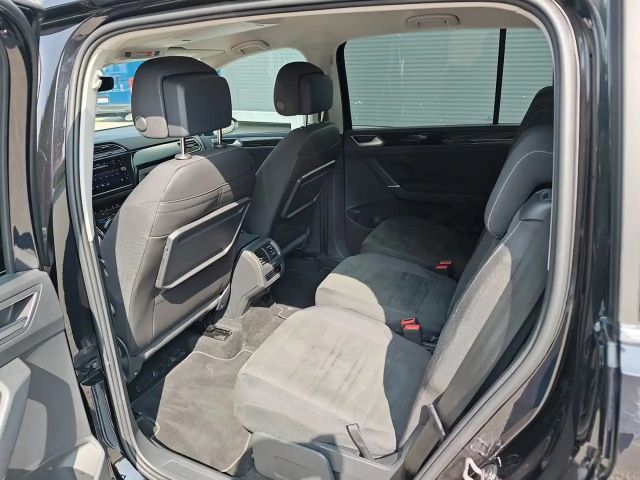 Volkswagen Touran DSG Highline