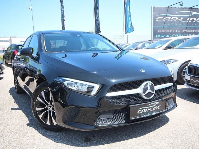 Mercedes-Benz A 180 A 180 d