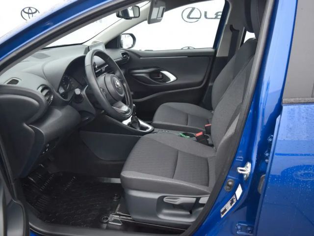 Toyota Yaris Club Hatchback