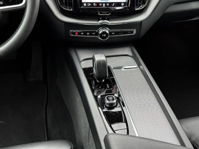Volvo XC60 Dark Plus