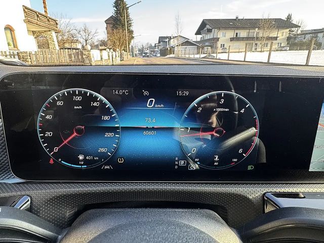 Mercedes-Benz A 180 A 180 d