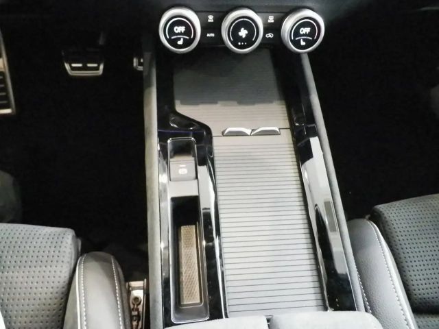 Skoda Superb Sportline iV