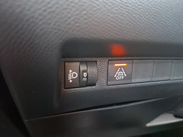 Peugeot E-208 Allure Pack