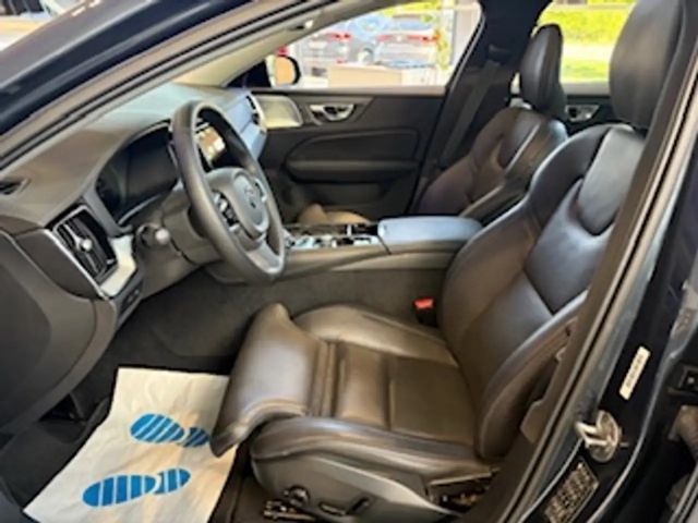 Volvo S60 AWD Dark Recharge Ultimate