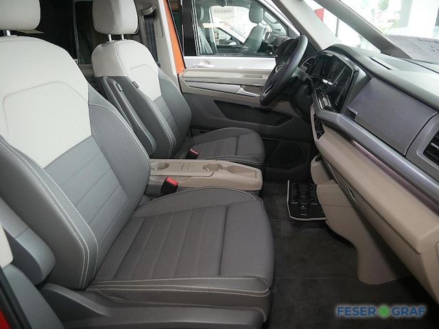 Volkswagen Multivan 2.0 TSI DSG Style T7